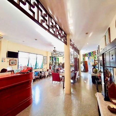 Srisomboon Hostel Trang Dış mekan fotoğraf