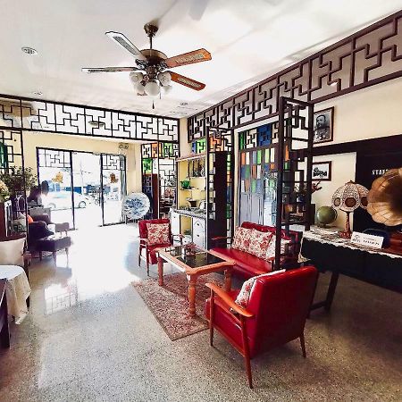 Srisomboon Hostel Trang Dış mekan fotoğraf