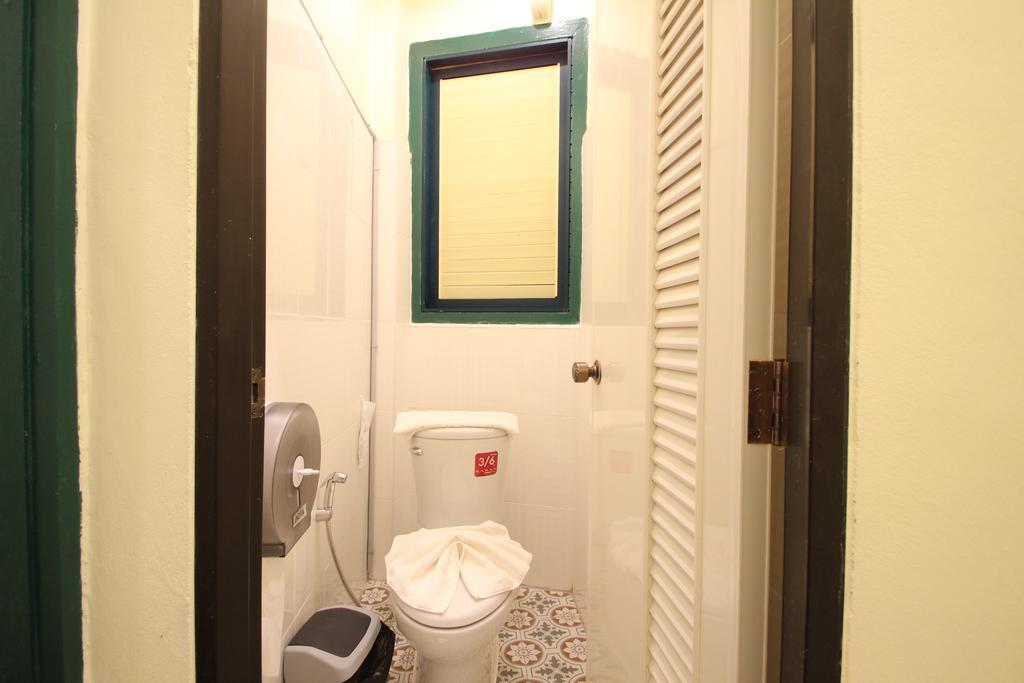 Srisomboon Hostel Trang Dış mekan fotoğraf