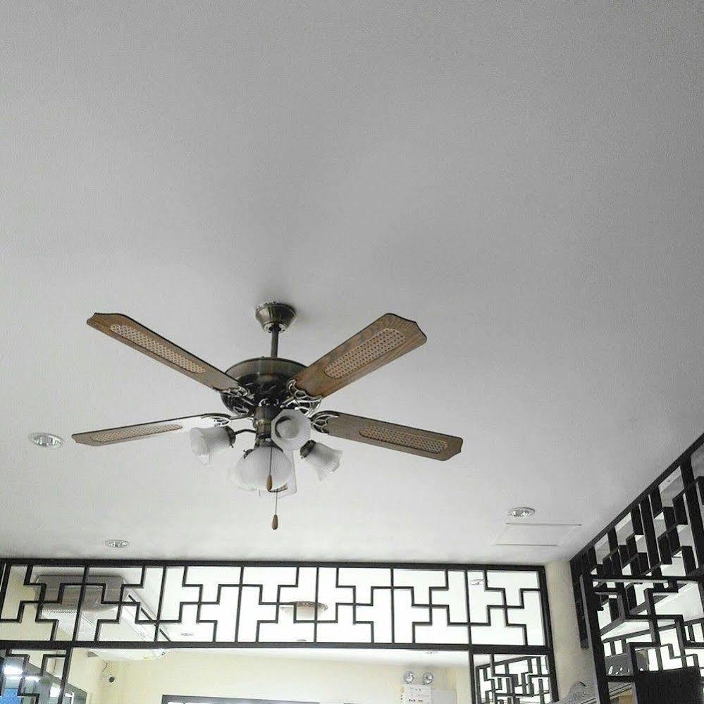 Srisomboon Hostel Trang Dış mekan fotoğraf